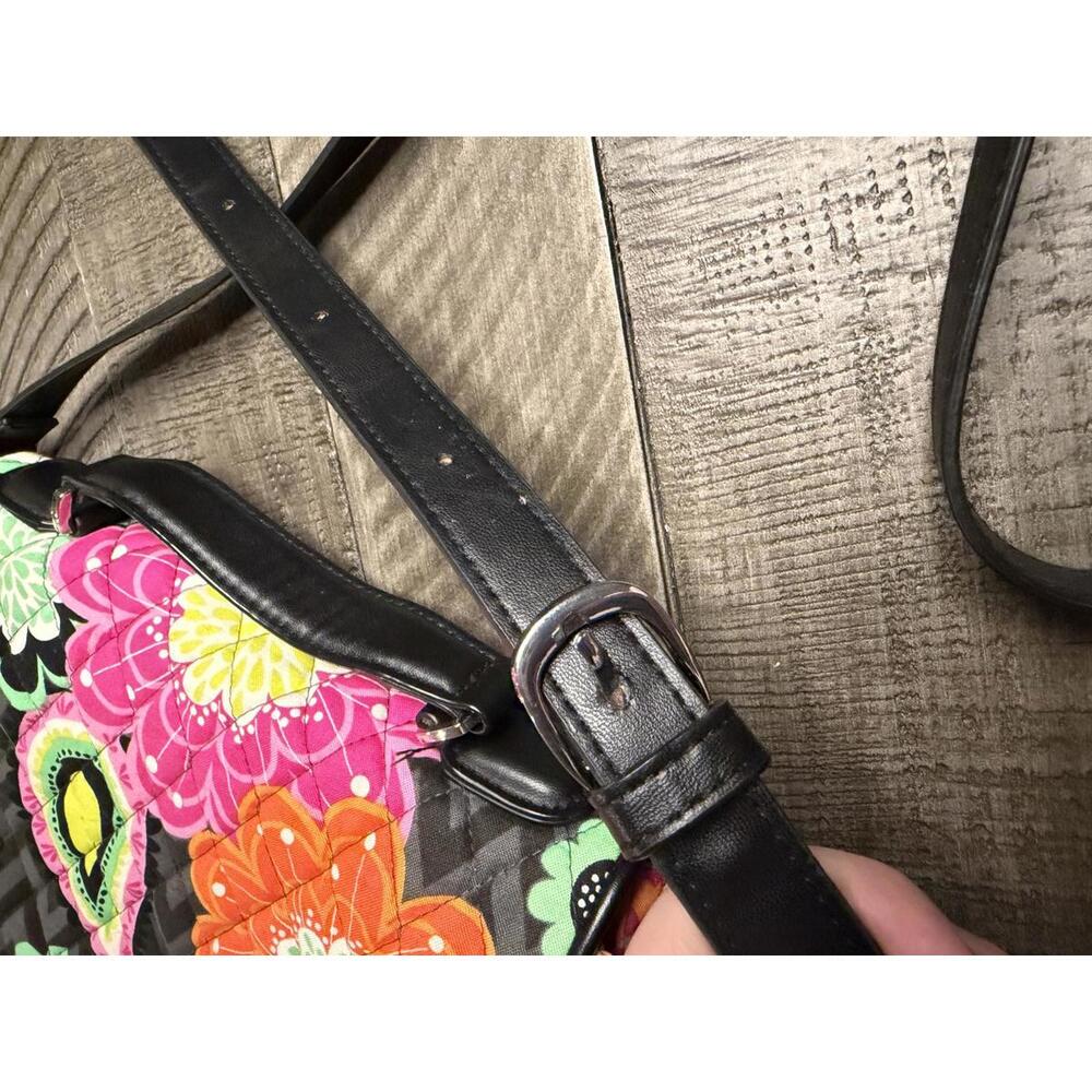 Vera Bradley Turnlock Crossbody Bag in Ziggy Zinnia pattern - Picture 10 of 13